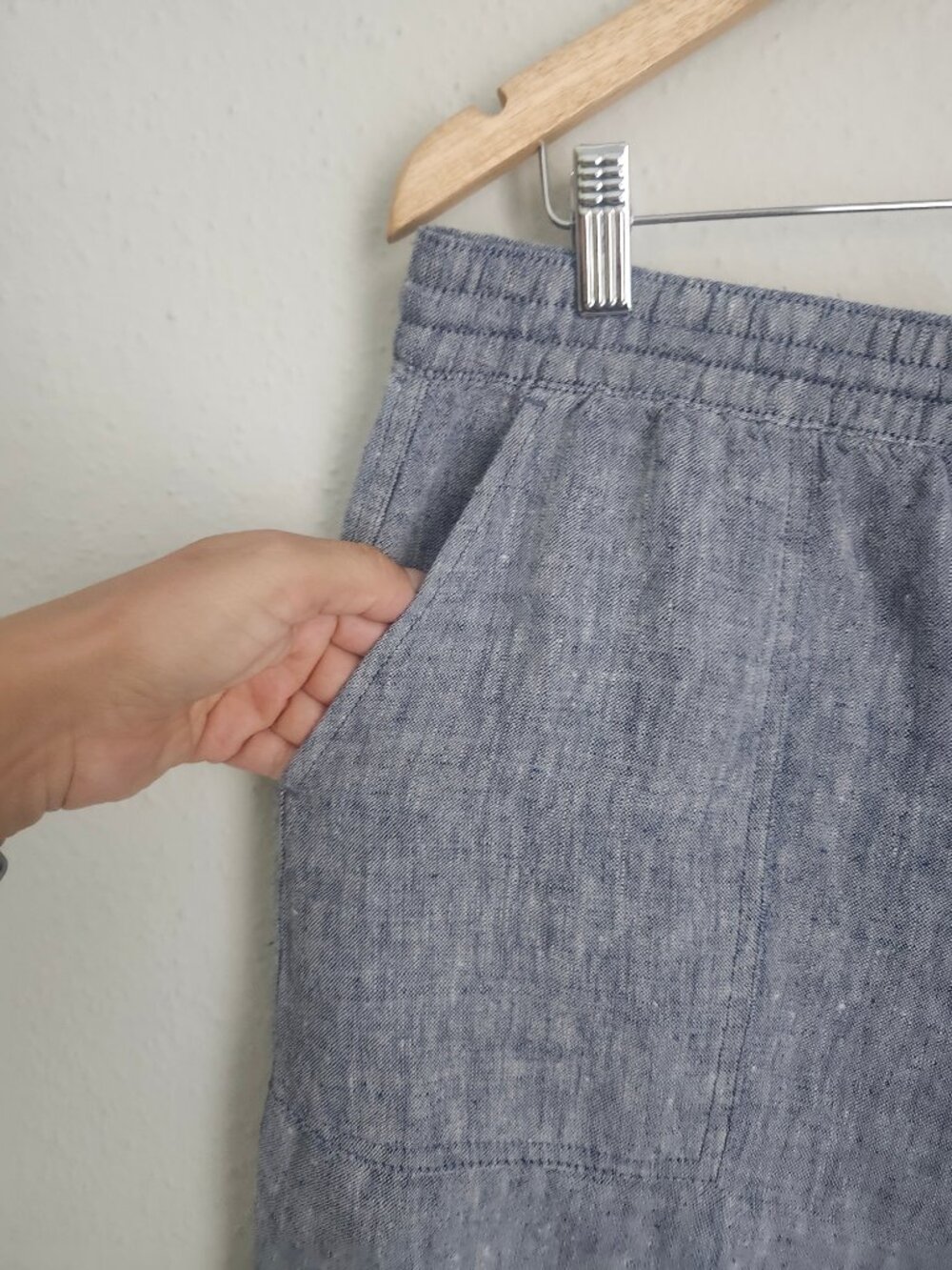 LANDS' END Cross-Dyed 100% Linen Drawstring Casual Blue Shorts 14 - Picture 3 of 8